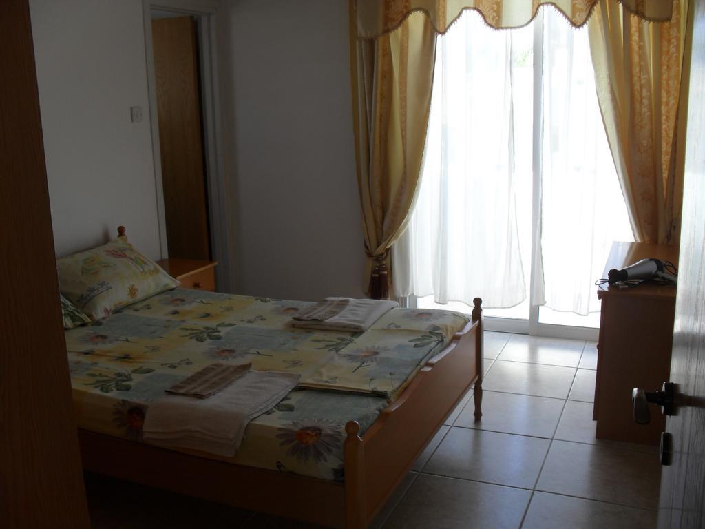 Villa Theodora Pafos Oda fotoğraf